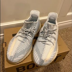 adidas Yeezy
Yeezy Boost 350 V2 "Cloud White"